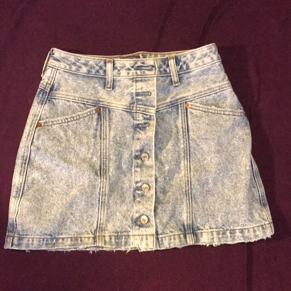 Acid wash skirt